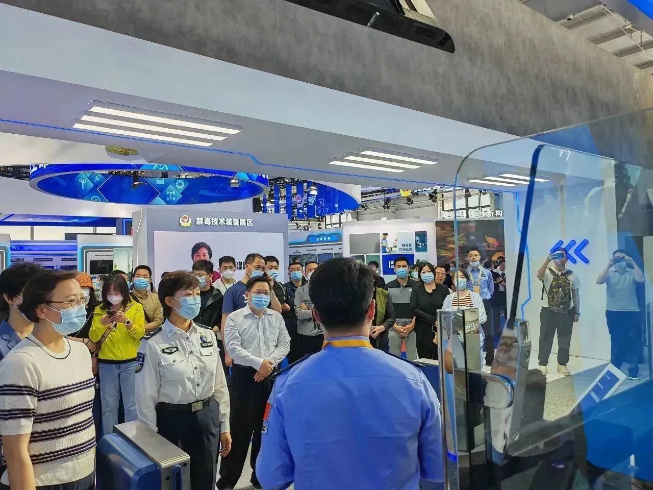 MK体育(中国)mk·官方网页版,亮相第十一届中国国际警用装备博览会 用创新技术“警”上添花