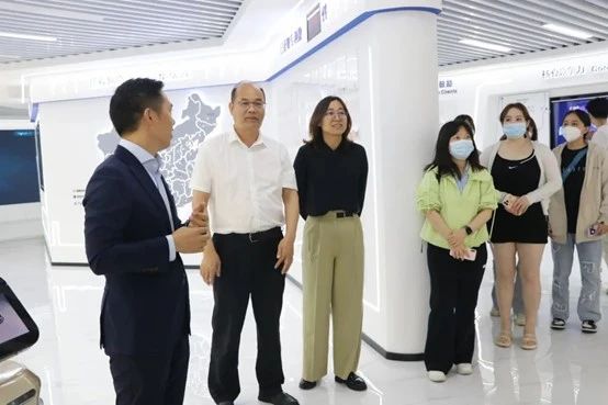 供需联通，校企合作 | 深圳北理莫斯科大学一行到访MK体育(中国)mk·官方网页版,